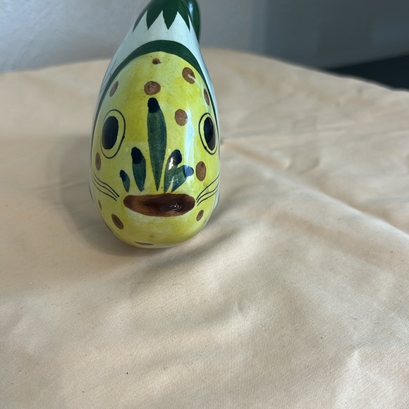 Vintage hand, painted, Mexican, pottery, fish figure - Picture 3 of 5